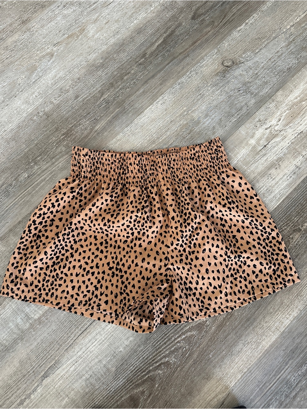Leopard Print Smocked Waist Crop Shorts - Tan/Black